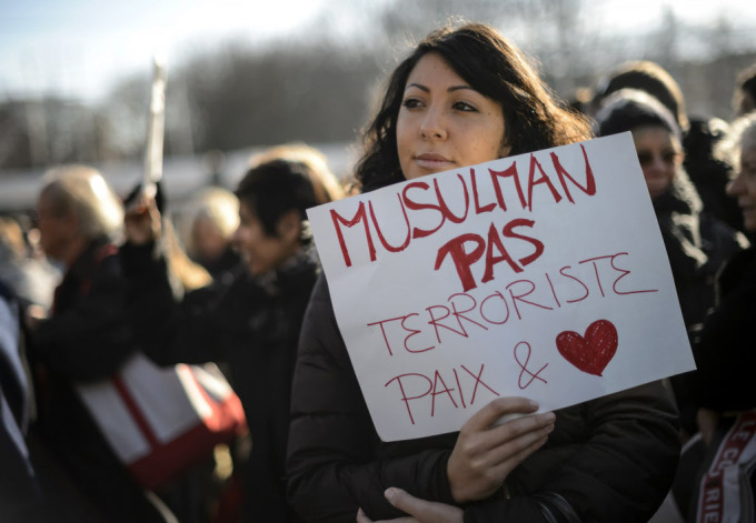 Les musulmans sont les premiers à rejeter et à condamner la violence. D. R.